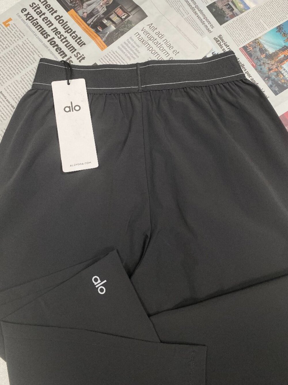 ALO Yoga Brand New✨Suit Up Trouser Dark Gray Regular 30" Inseam - Picture 4 of 7
